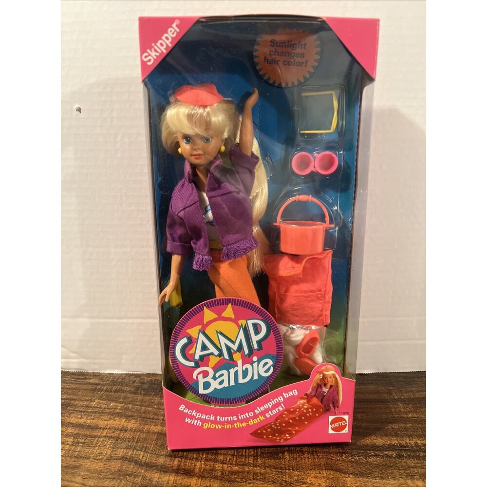 1993 CAMP BARBIE SKIPPER DOLL NIB Teen Sister Mattel #11076 Glow In The Dark Bag